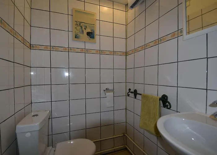 4 Schlafzimmer By Interhome * Тулон